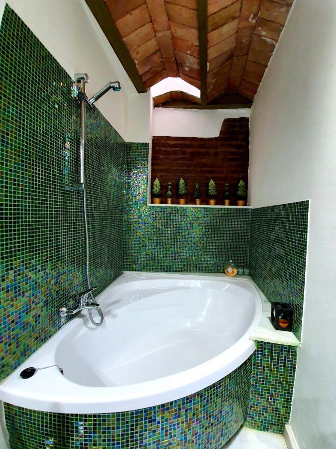 Almocabar Luxury Apartment Ронда Экстерьер фото